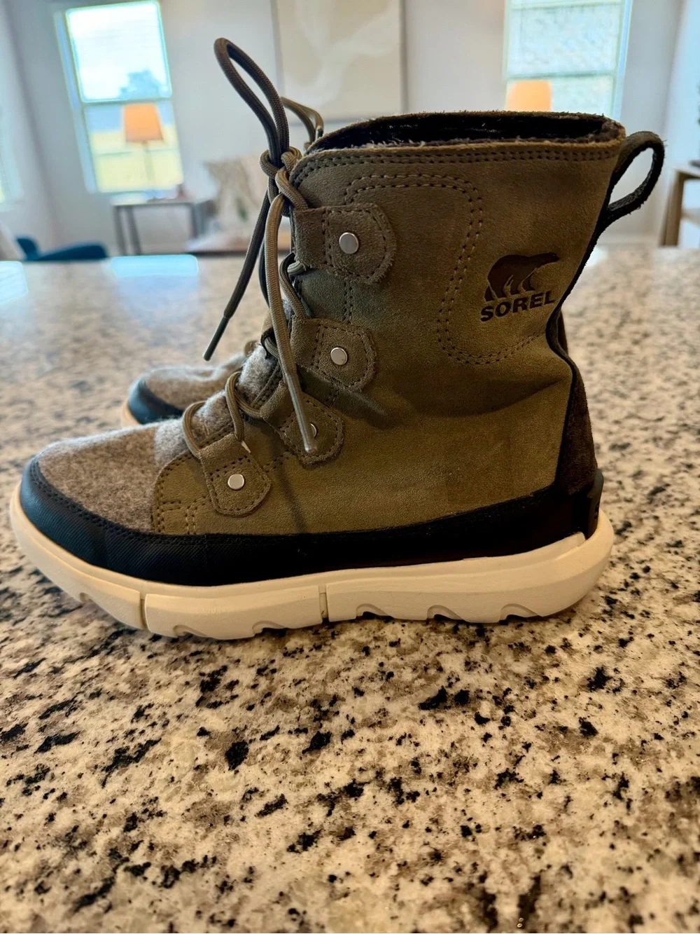 Sorel Explorer Next Joan Women's Waterproof Boots Size 7 Green Grey Suede Wool